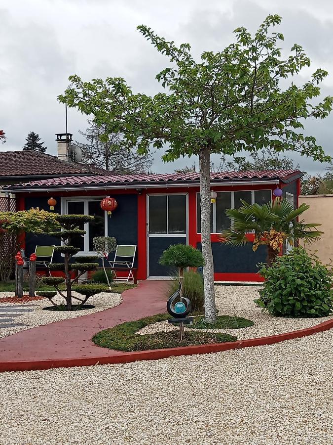 Saint-Medard-de-Guizieres Une Pause Quelque Part Au Jardin Des Erables Et Des Niwakis מראה חיצוני תמונה