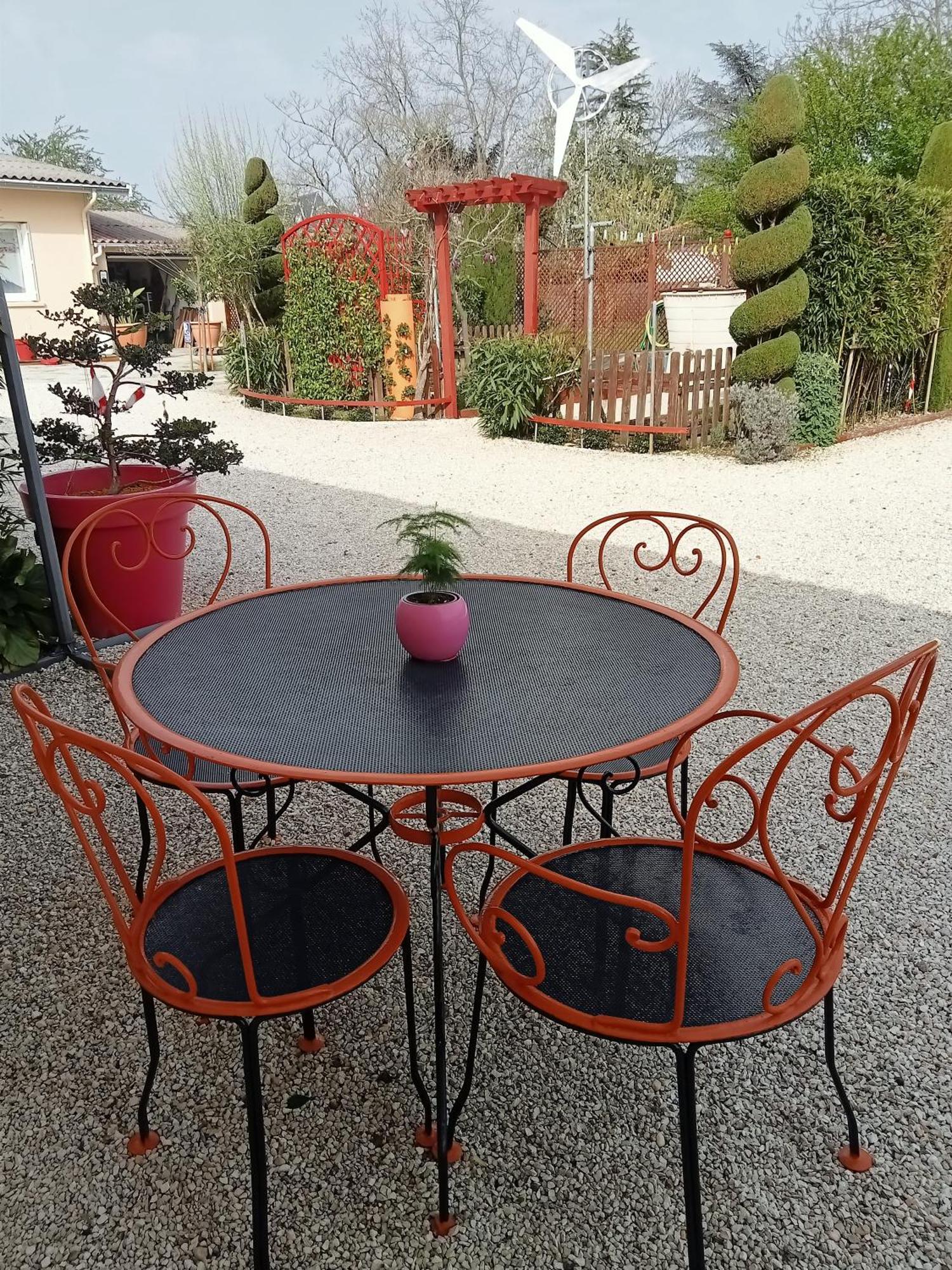 Saint-Medard-de-Guizieres Une Pause Quelque Part Au Jardin Des Erables Et Des Niwakis מראה חיצוני תמונה
