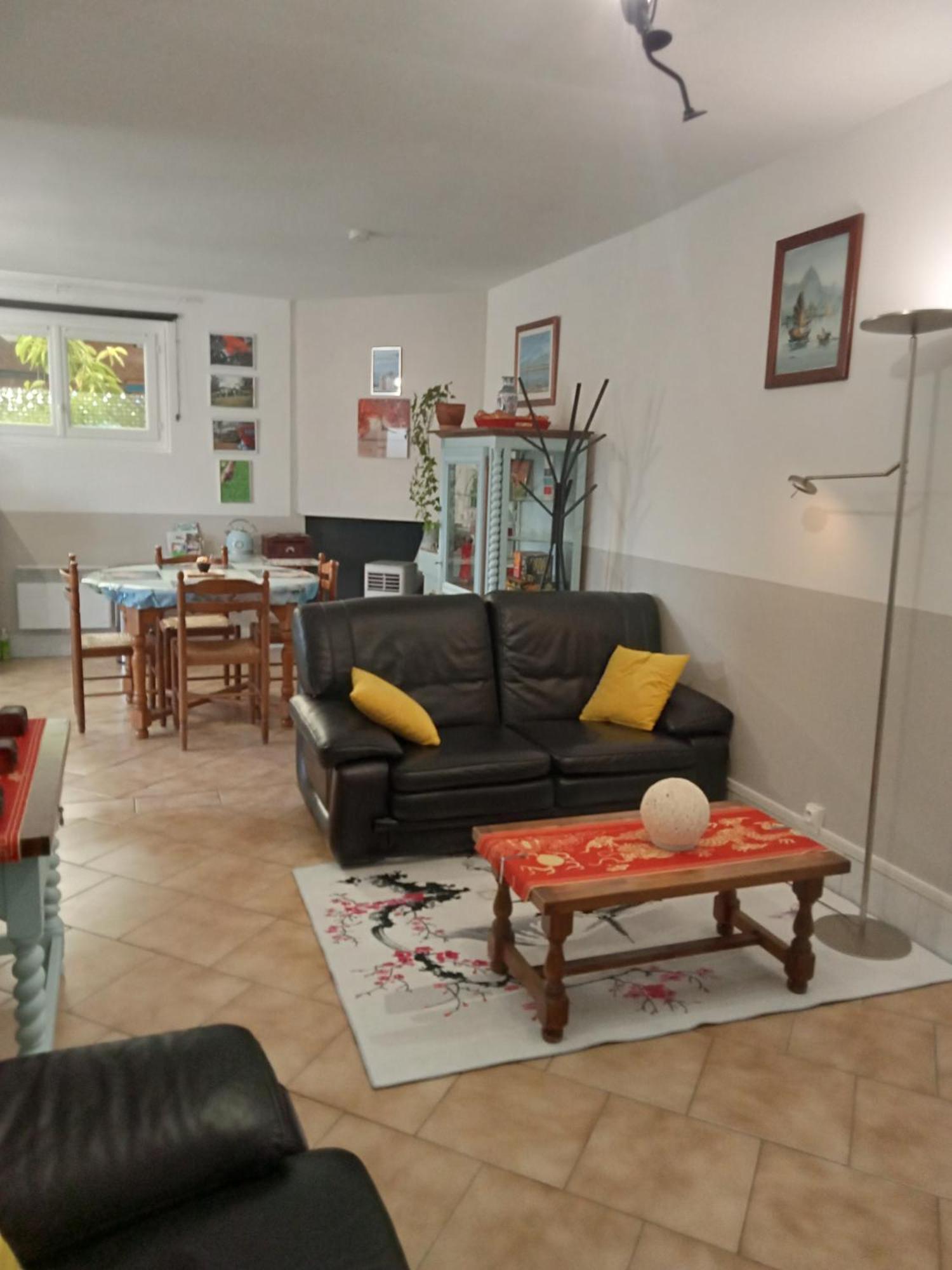 Saint-Medard-de-Guizieres Une Pause Quelque Part Au Jardin Des Erables Et Des Niwakis מראה חיצוני תמונה